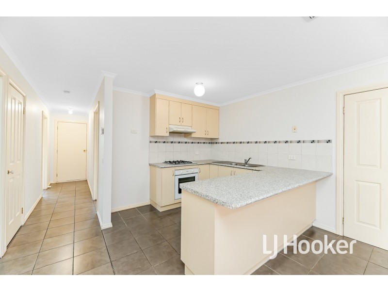 2/36 Armadale Drive, Narre Warren VIC 3805