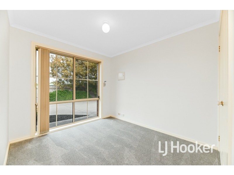 2/36 Armadale Drive, Narre Warren VIC 3805