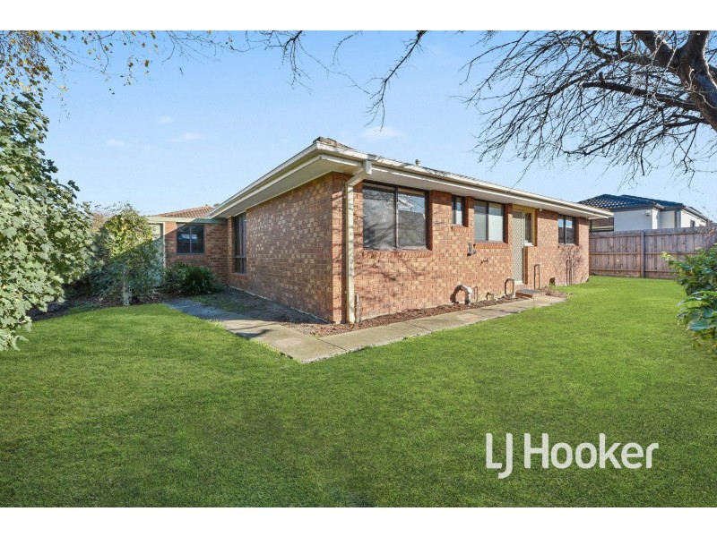 3/11 Acacia Court, Pakenham VIC 3810