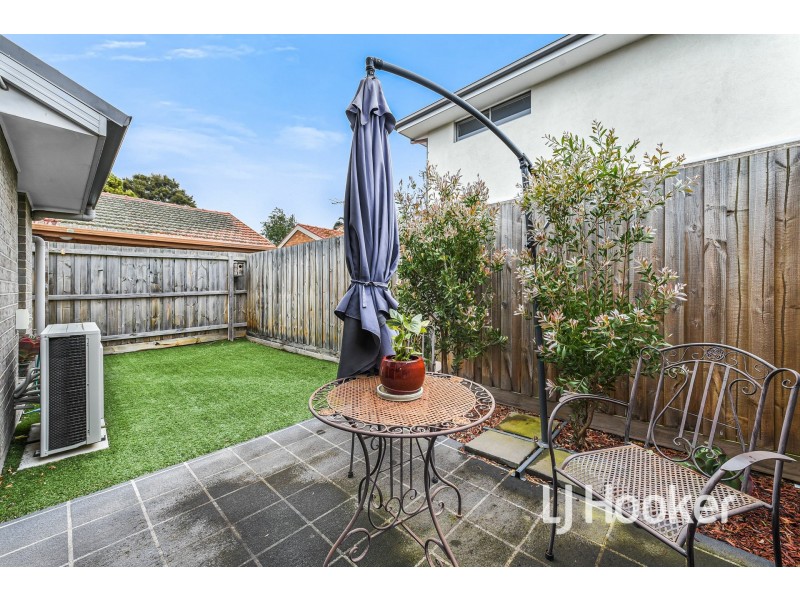 8 Nemo Street, Pakenham VIC 3810