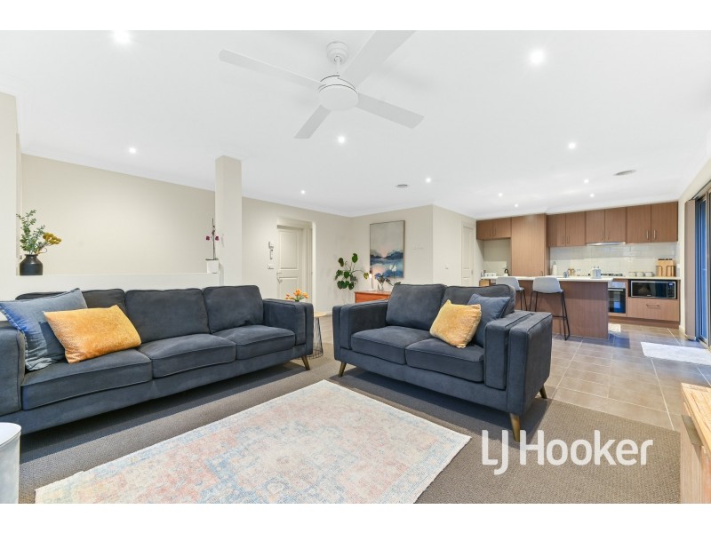 7/101 Ebony Drive, Pakenham VIC 3810