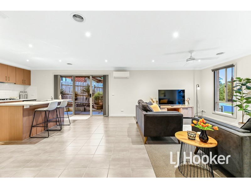 7/101 Ebony Drive, Pakenham VIC 3810