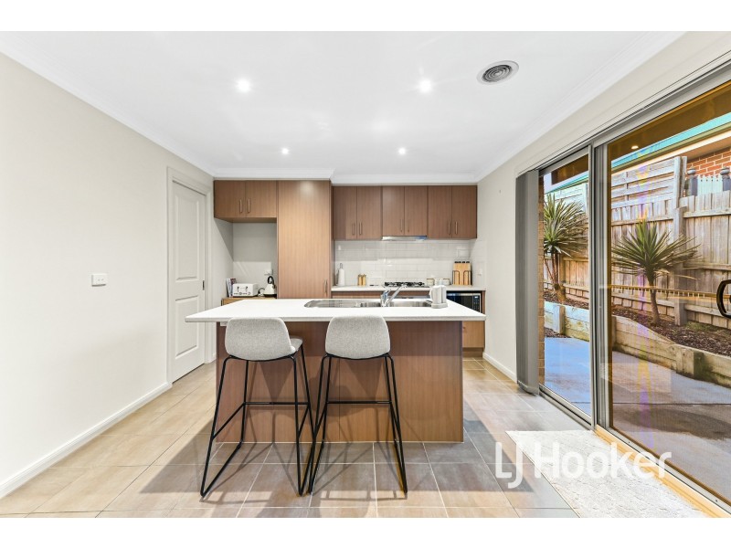 7/101 Ebony Drive, Pakenham VIC 3810