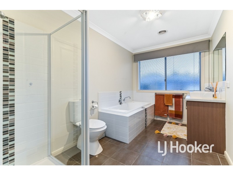 7/101 Ebony Drive, Pakenham VIC 3810