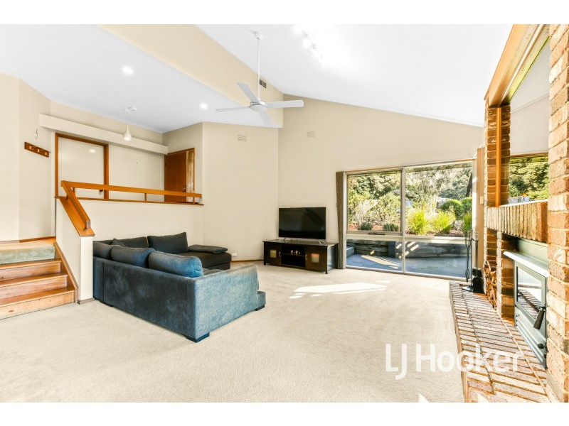 9 Steane Street, Cockatoo VIC 3781
