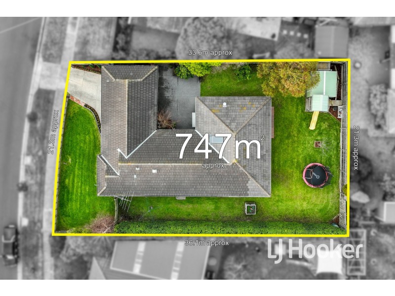 14 Van Haaster Grove, Skye VIC 3977