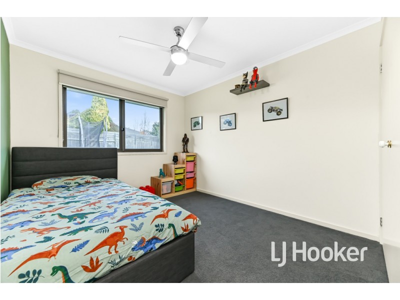 14 Van Haaster Grove, Skye VIC 3977