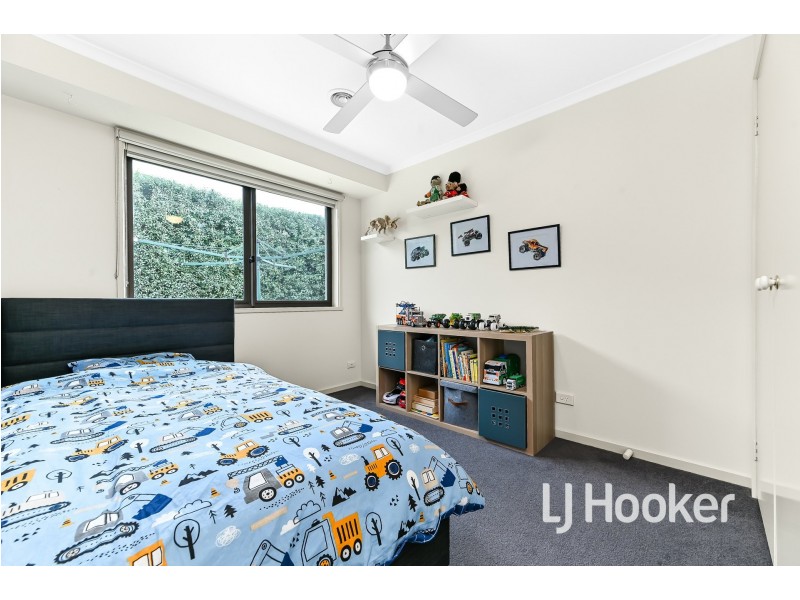 14 Van Haaster Grove, Skye VIC 3977