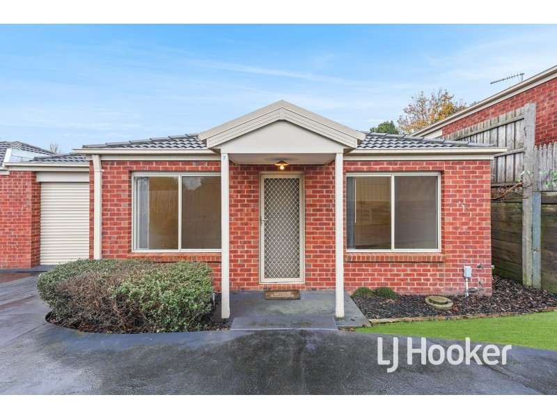7/12 McClenaghan Place, Pakenham VIC 3810