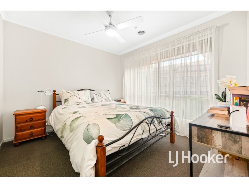 2/14 Hair Court, Beaconsfield VIC 3807