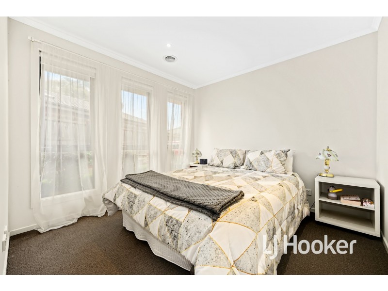 2/14 Hair Court, Beaconsfield VIC 3807