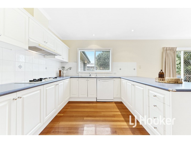 5 Kinross Court, Pakenham VIC 3810