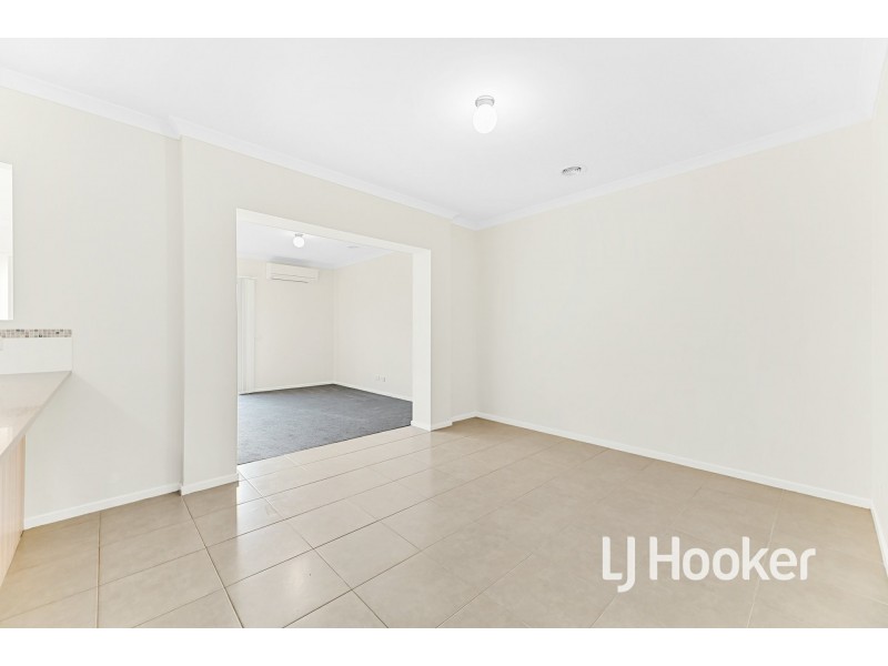 3 Havana Parade, Pakenham VIC 3810
