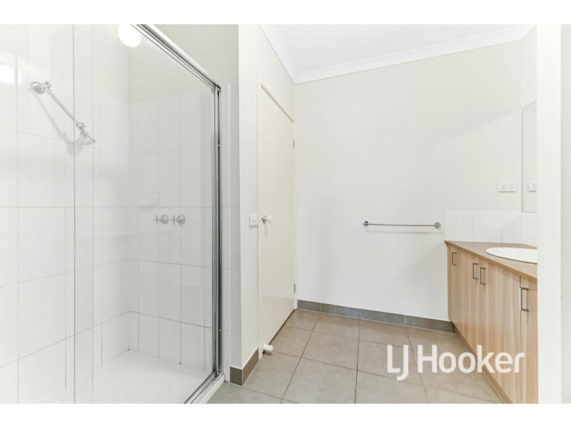 3 Havana Parade, Pakenham VIC 3810
