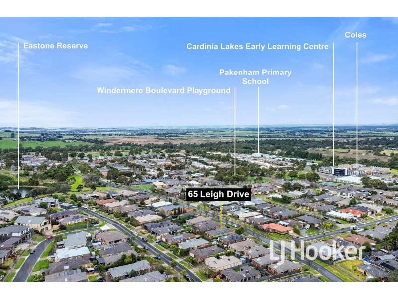 65 Leigh Drive, Pakenham VIC 3810
