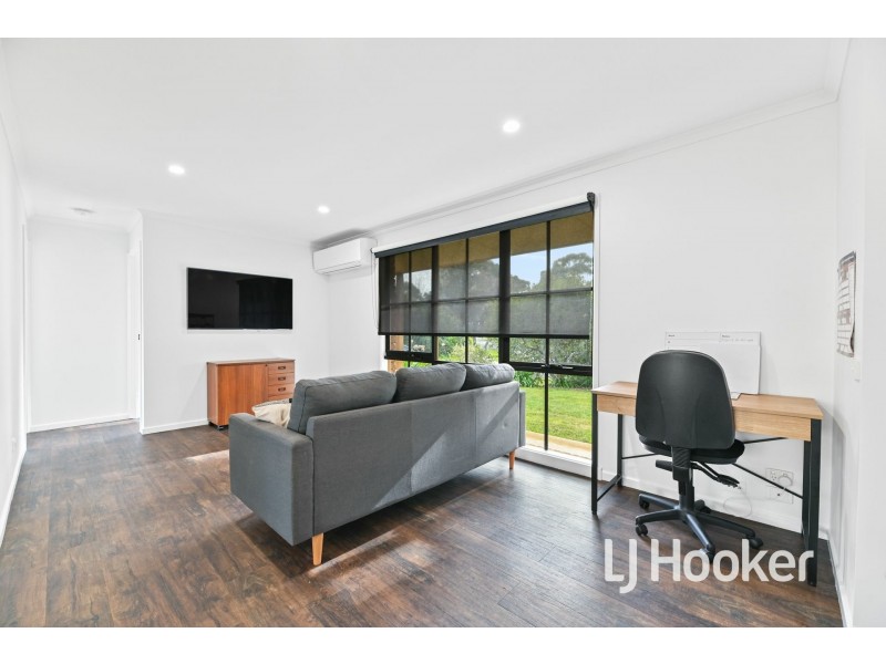 56 Duncan Drive, Pakenham VIC 3810