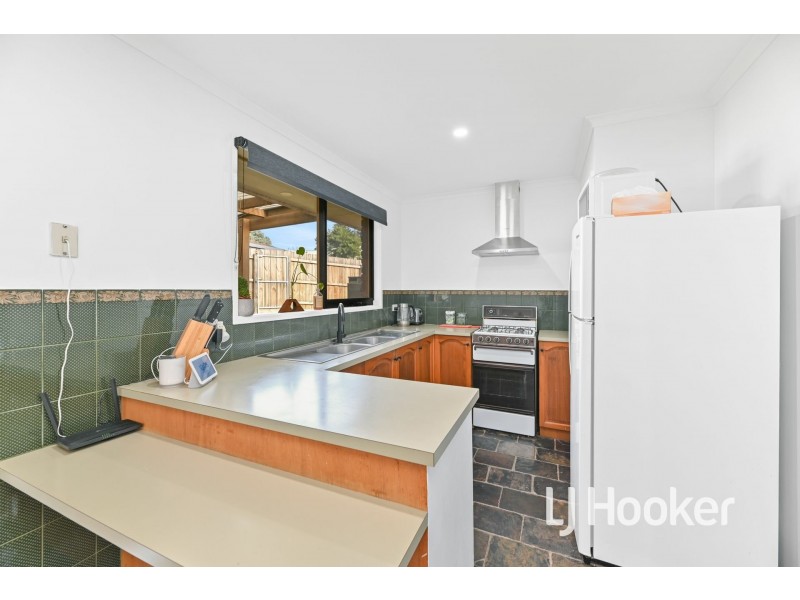 56 Duncan Drive, Pakenham VIC 3810
