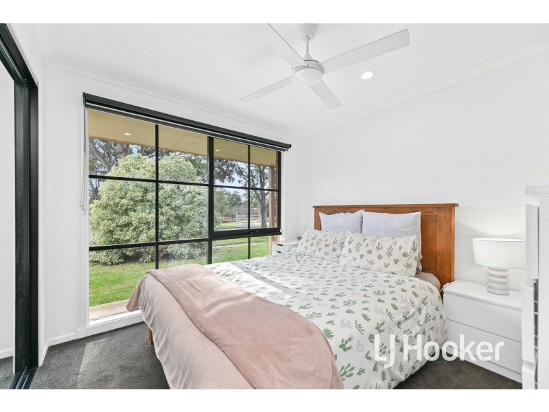 56 Duncan Drive, Pakenham VIC 3810