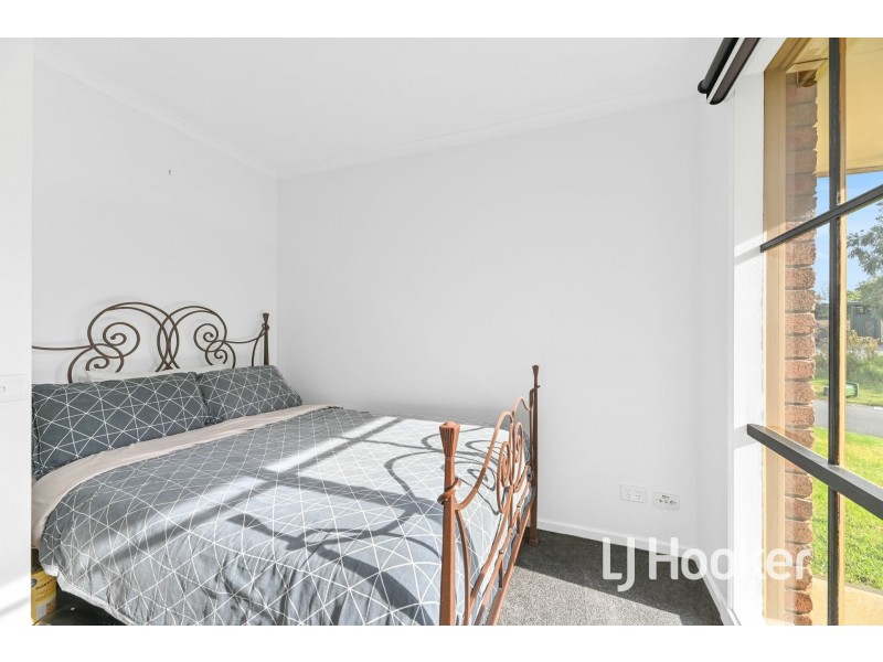 56 Duncan Drive, Pakenham VIC 3810