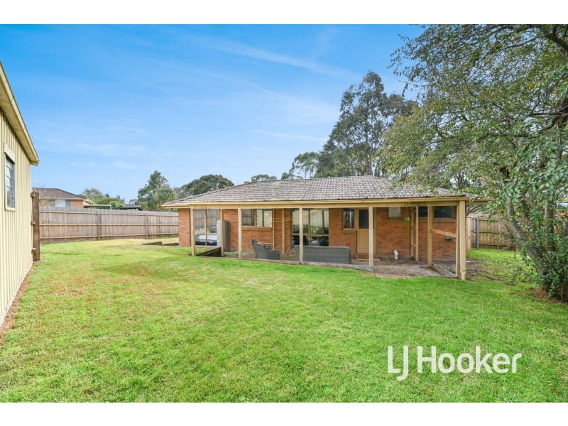 56 Duncan Drive, Pakenham VIC 3810