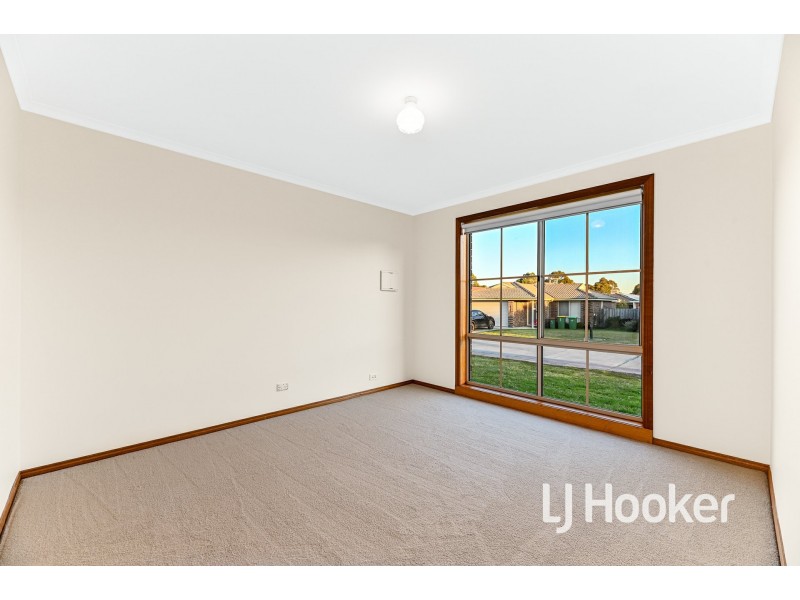 5 Rossi Close, Pakenham VIC 3810