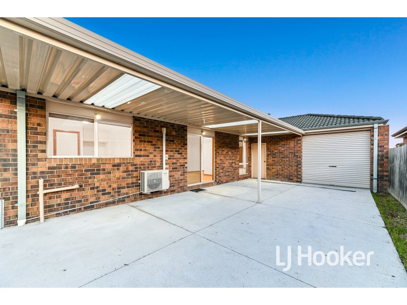 5 Rossi Close, Pakenham VIC 3810