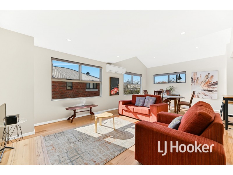 7 Sunline Terrace, Pakenham VIC 3810