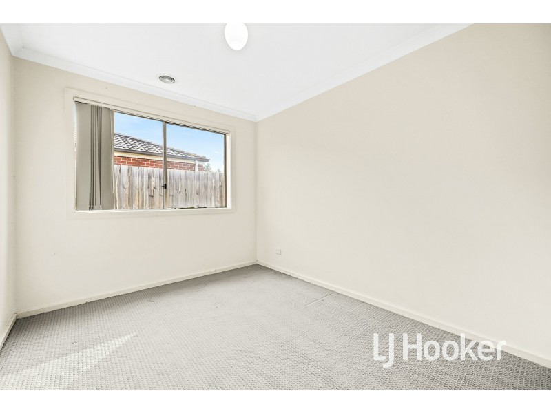 29 Shakespeare Court, Drouin VIC 3818