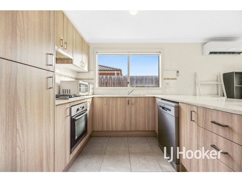 29 Shakespeare Court, Drouin VIC 3818