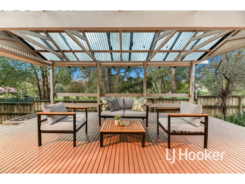 10 Pinewood Crescent, Berwick VIC 3806