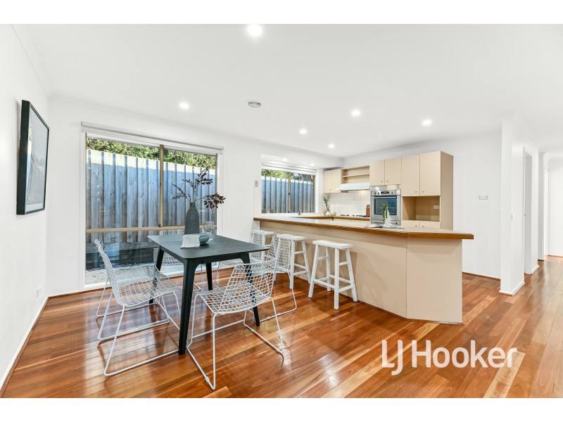 10 Pinewood Crescent, Berwick VIC 3806