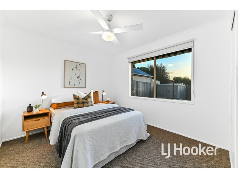 10 Pinewood Crescent, Berwick VIC 3806