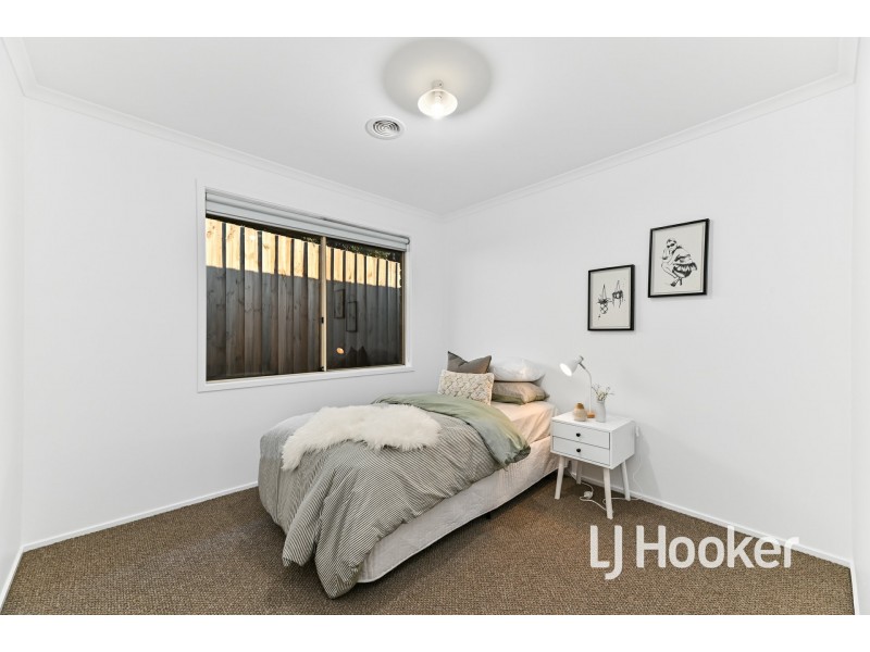 10 Pinewood Crescent, Berwick VIC 3806