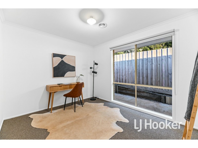 10 Pinewood Crescent, Berwick VIC 3806