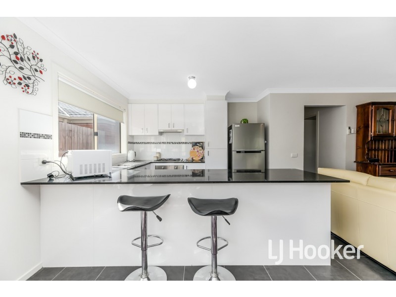 3/14 Shakespeare Court, Drouin VIC 3818