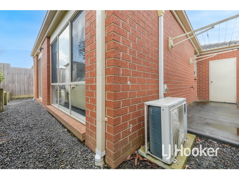 3/14 Shakespeare Court, Drouin VIC 3818