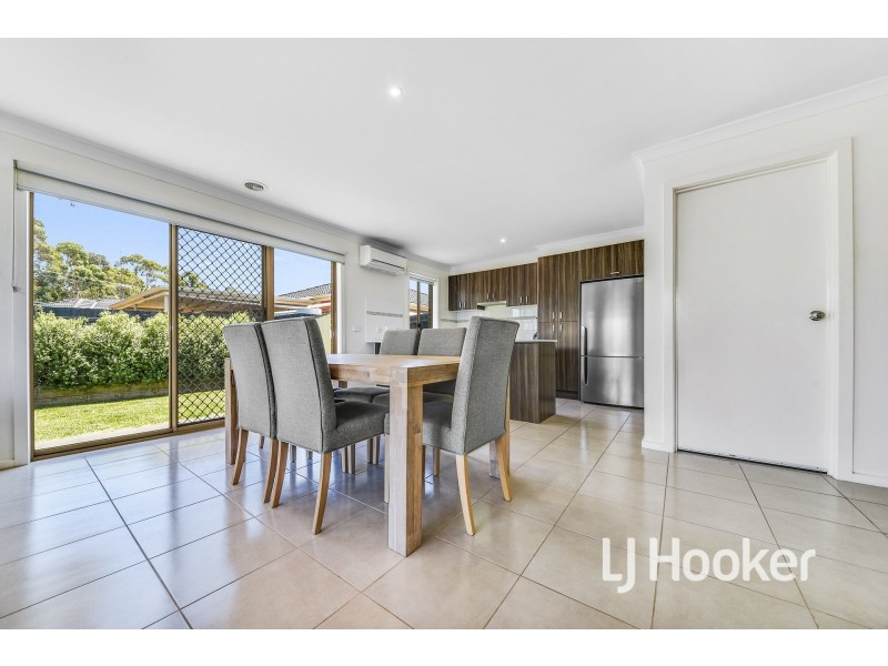 1 Trinidad Walk, Pakenham VIC 3810