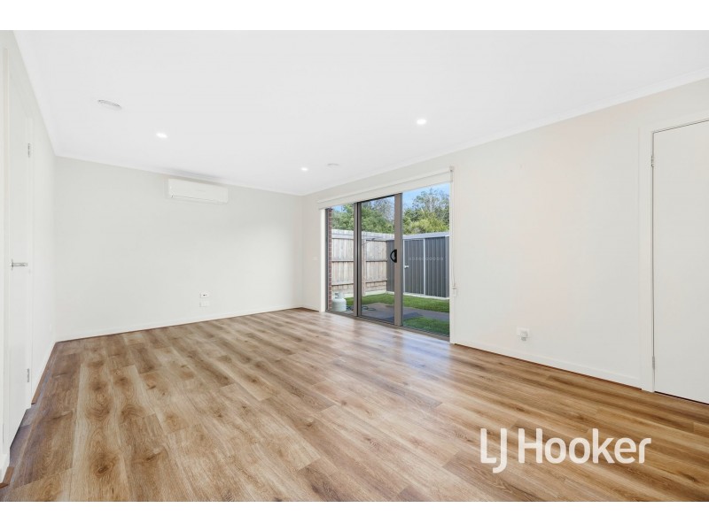 9 Davinci Street, Pakenham VIC 3810
