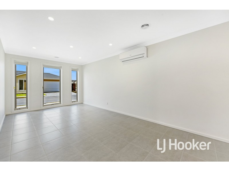 163 Mary Street, Officer VIC 3809