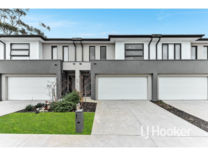 5 Expedition Circuit, Pakenham VIC 3810