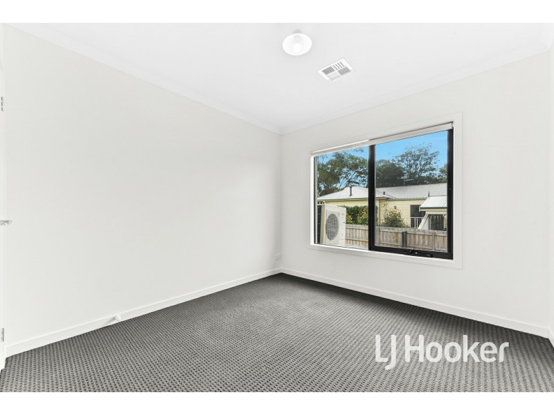 5 Expedition Circuit, Pakenham VIC 3810