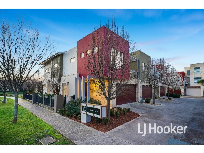 1/16-20 Cormorant Parade, Pakenham VIC 3810