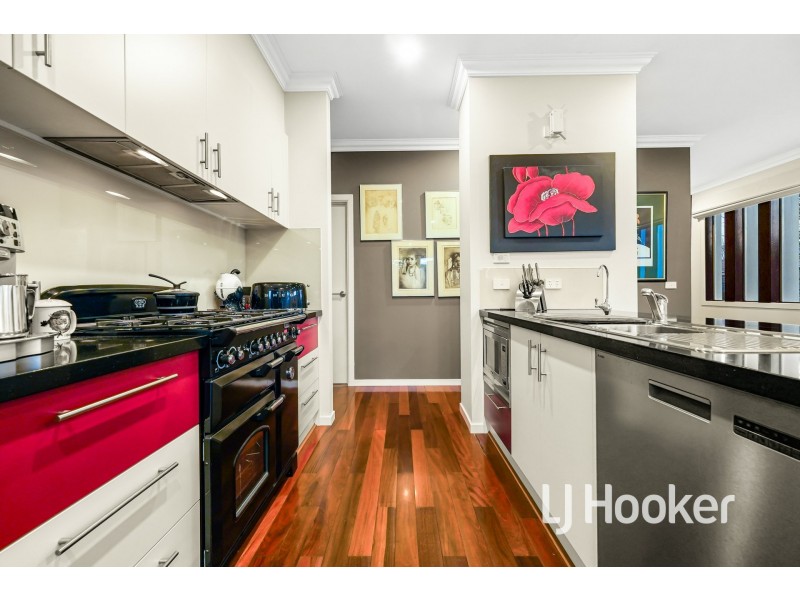 1/16-20 Cormorant Parade, Pakenham VIC 3810