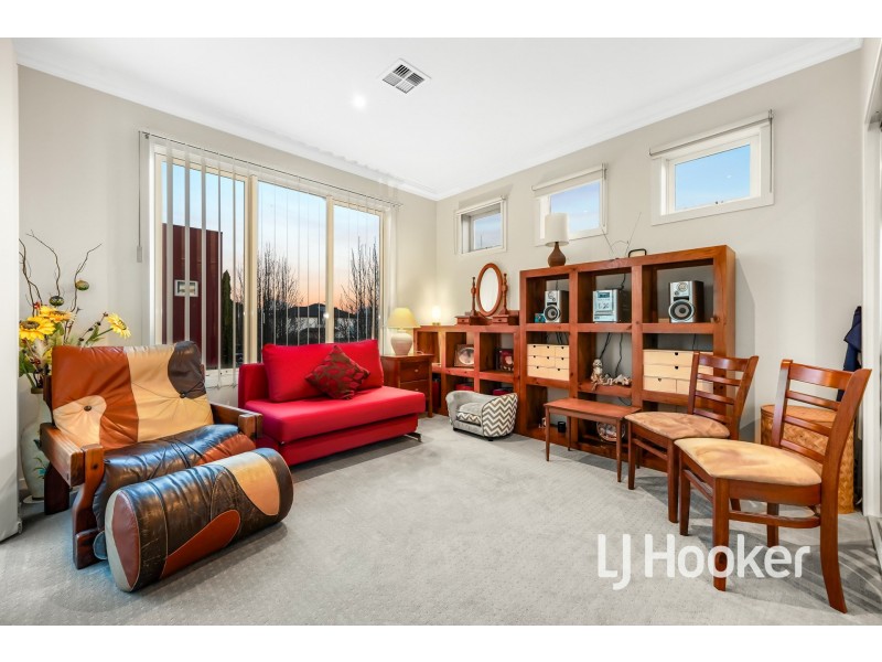 1/16-20 Cormorant Parade, Pakenham VIC 3810