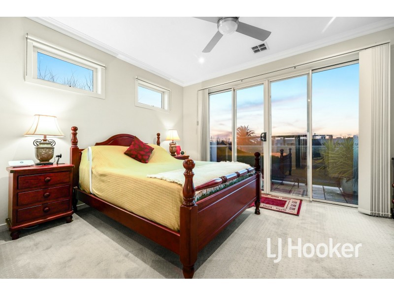 1/16-20 Cormorant Parade, Pakenham VIC 3810