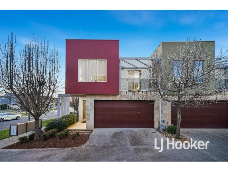1/16-20 Cormorant Parade, Pakenham VIC 3810