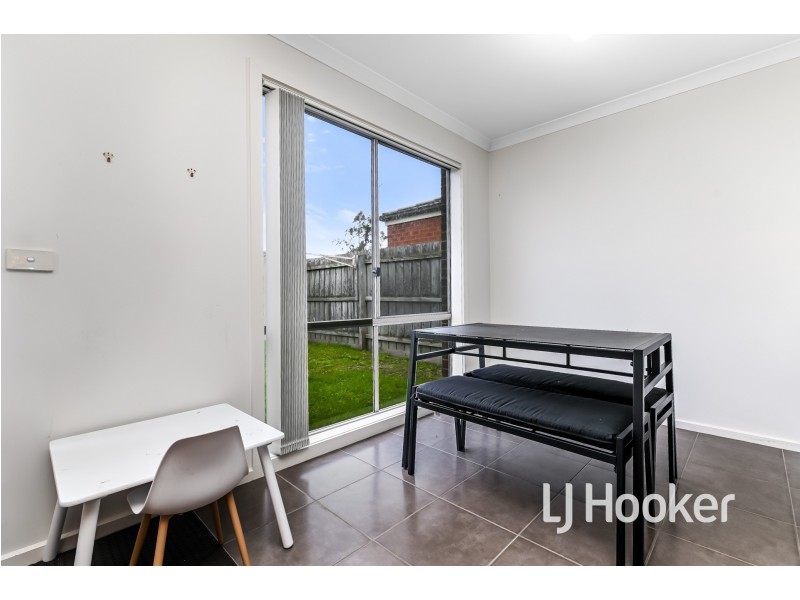 25 Shakespeare Court, Drouin VIC 3818