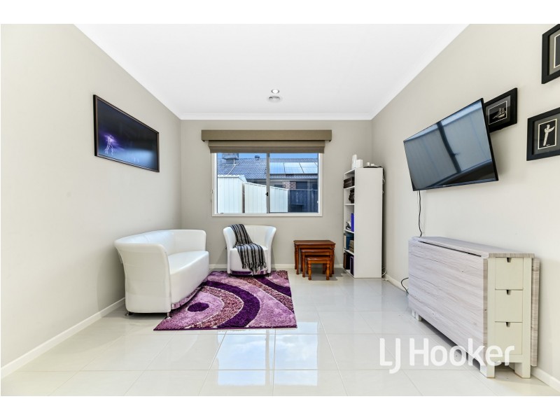 12 Violet Street, Bunyip VIC 3815