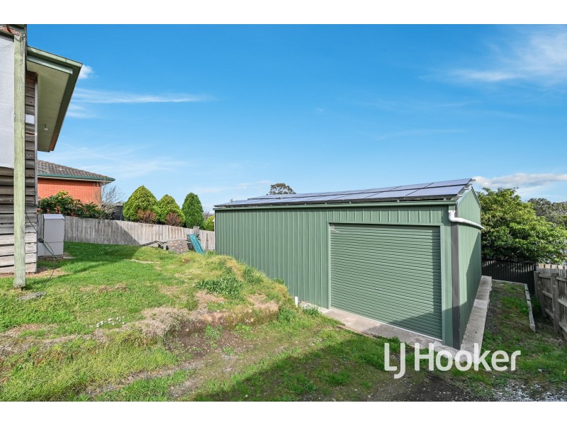 13 Breyleigh Drive, Pakenham VIC 3810