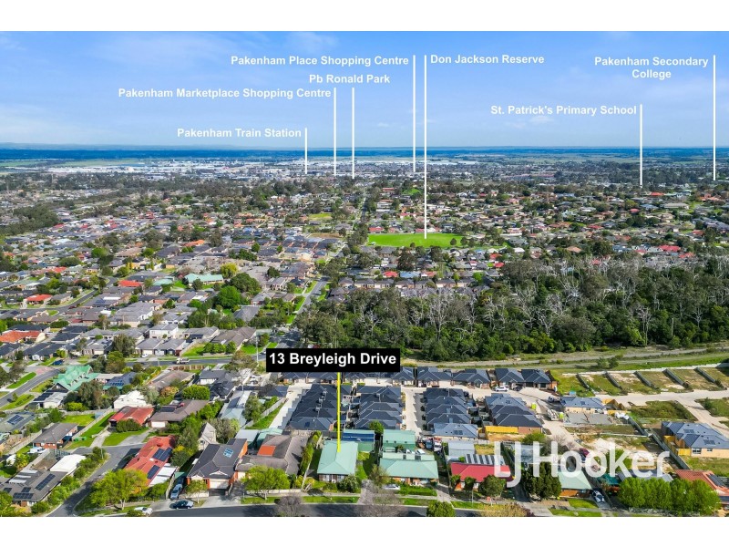 13 Breyleigh Drive, Pakenham VIC 3810